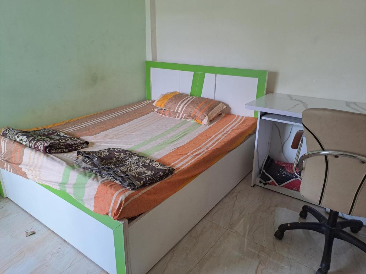 Narmada Guest House Indore Luaran gambar
