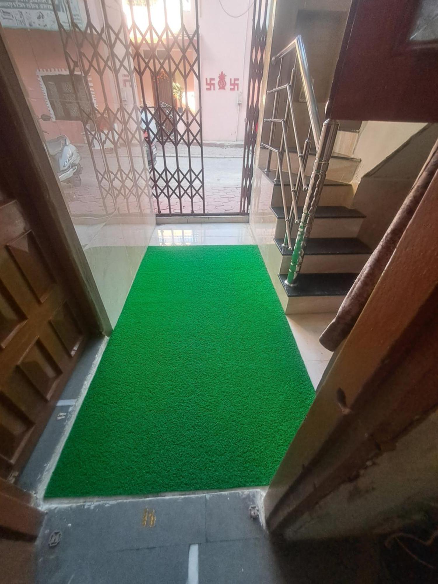 Narmada Guest House Indore Luaran gambar